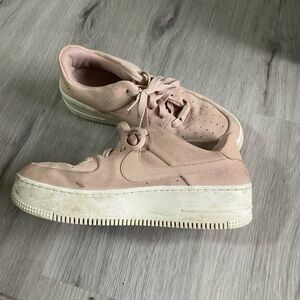 Nike Air Force 1 Sage Low